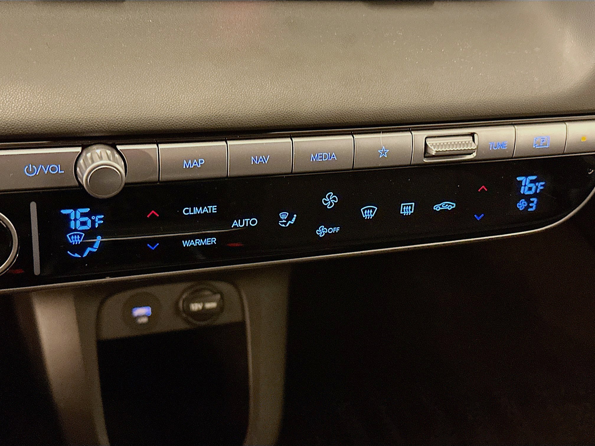 Used 2024 Hyundai Ioniq 5 SE image 24