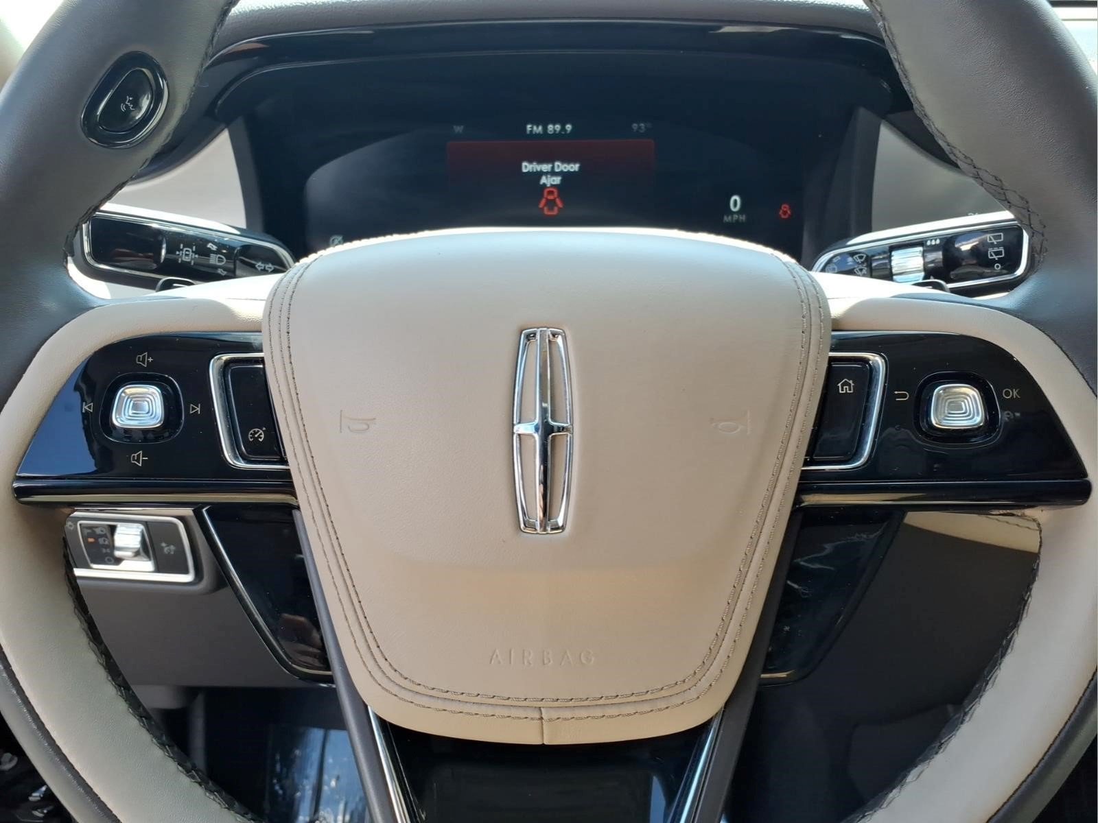 Certified 2024 Lincoln Aviator AWD w/ Premium Package image 6