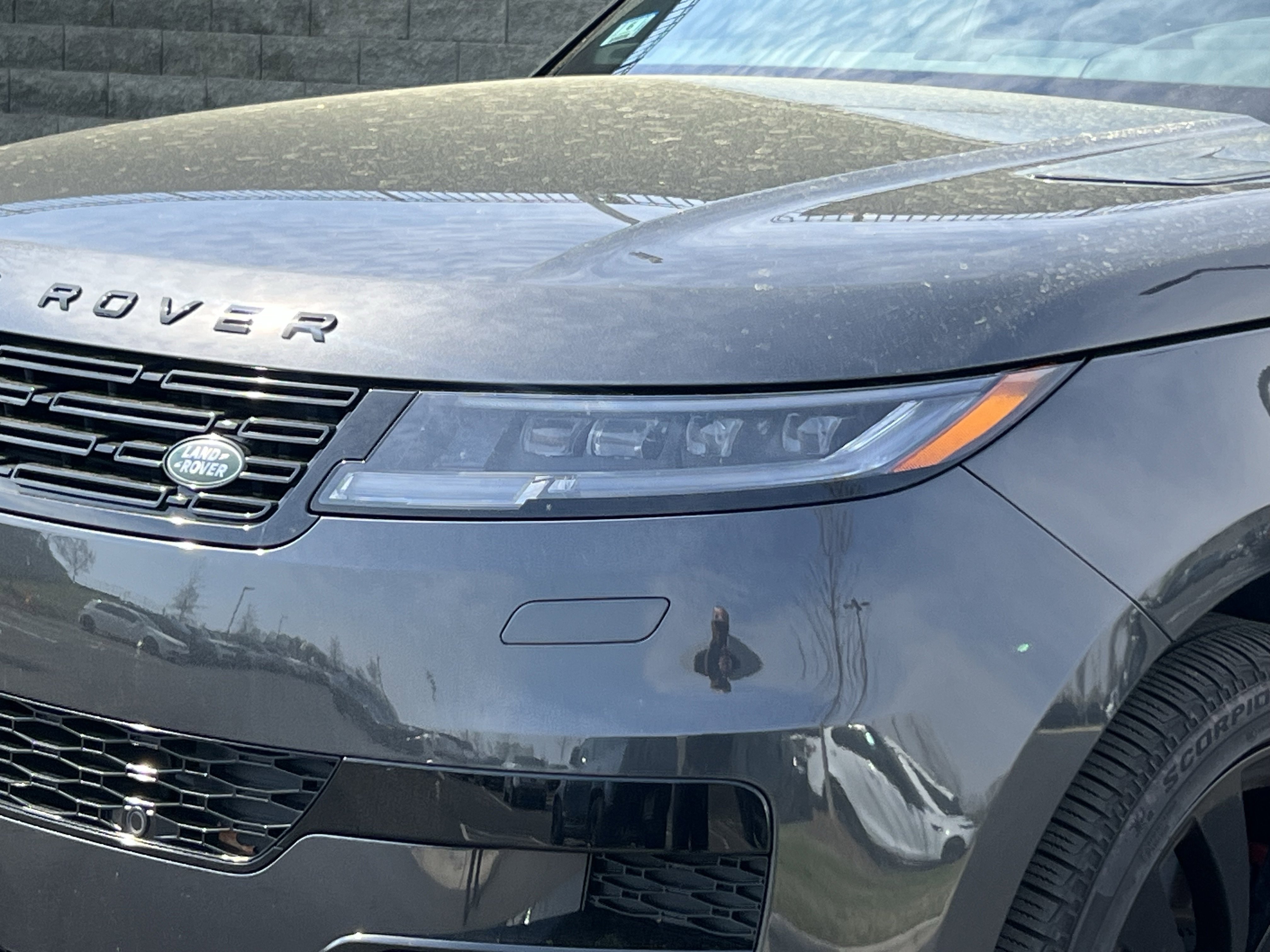 Certified 2025 Land Rover Range Rover Sport Autobiography image 12