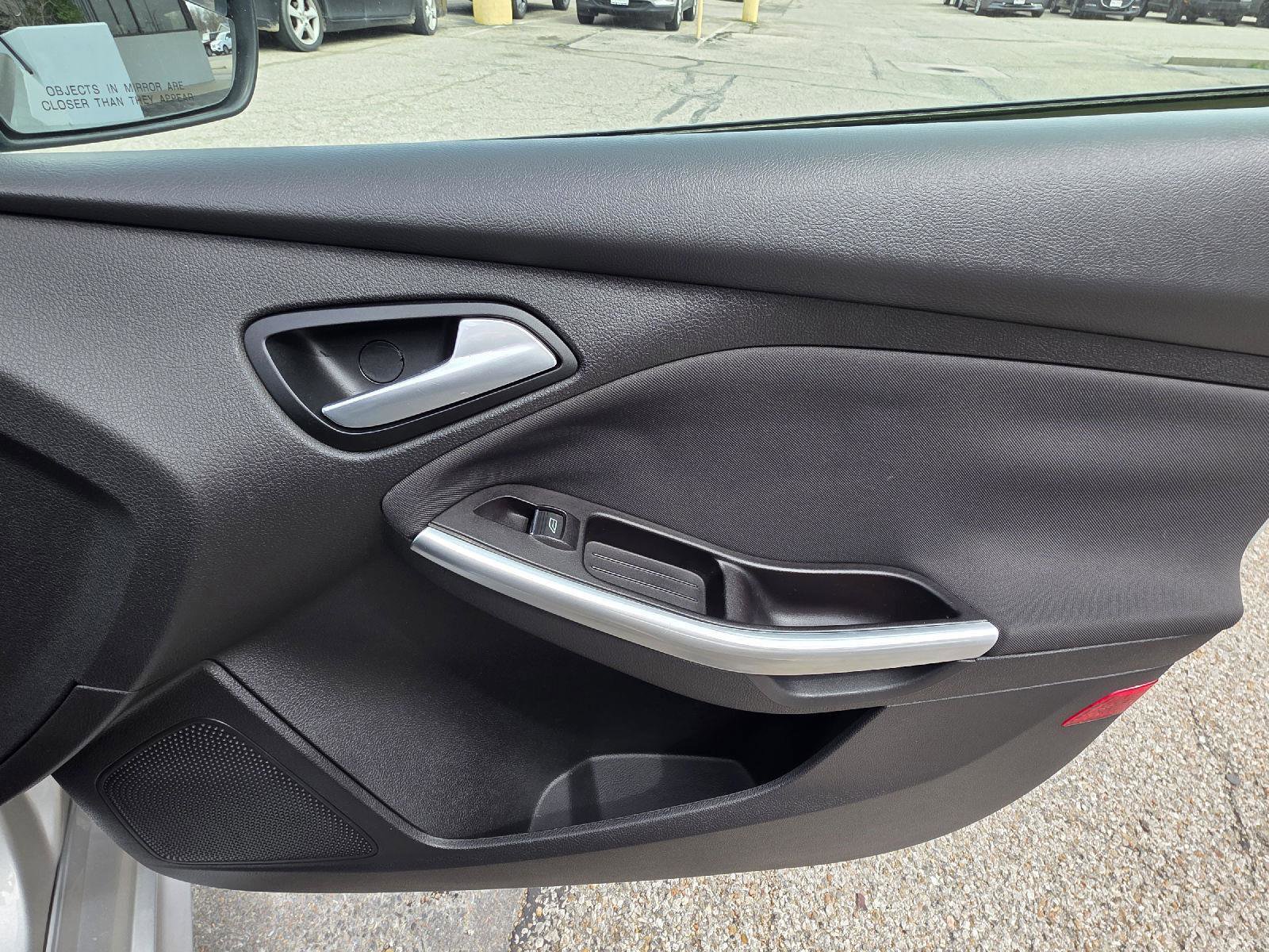 Used 2013 Ford Focus ST image 28