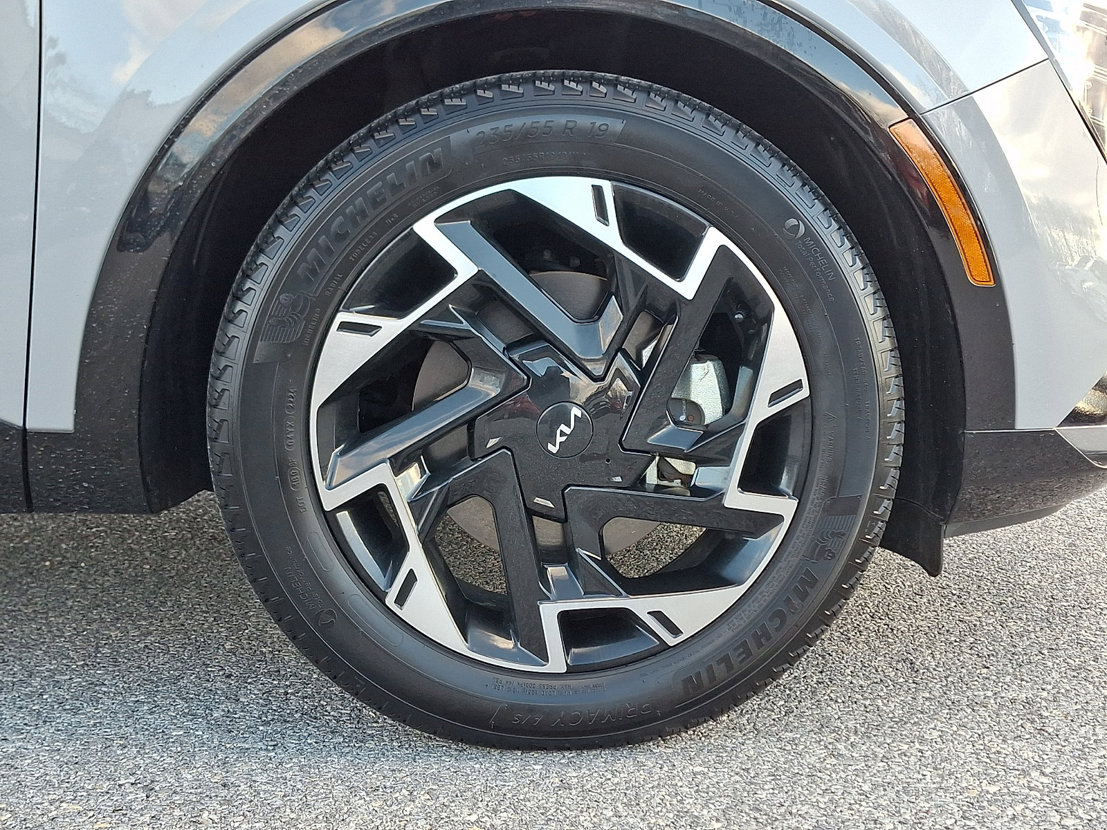 Certified 2025 Kia Sportage SX image 8