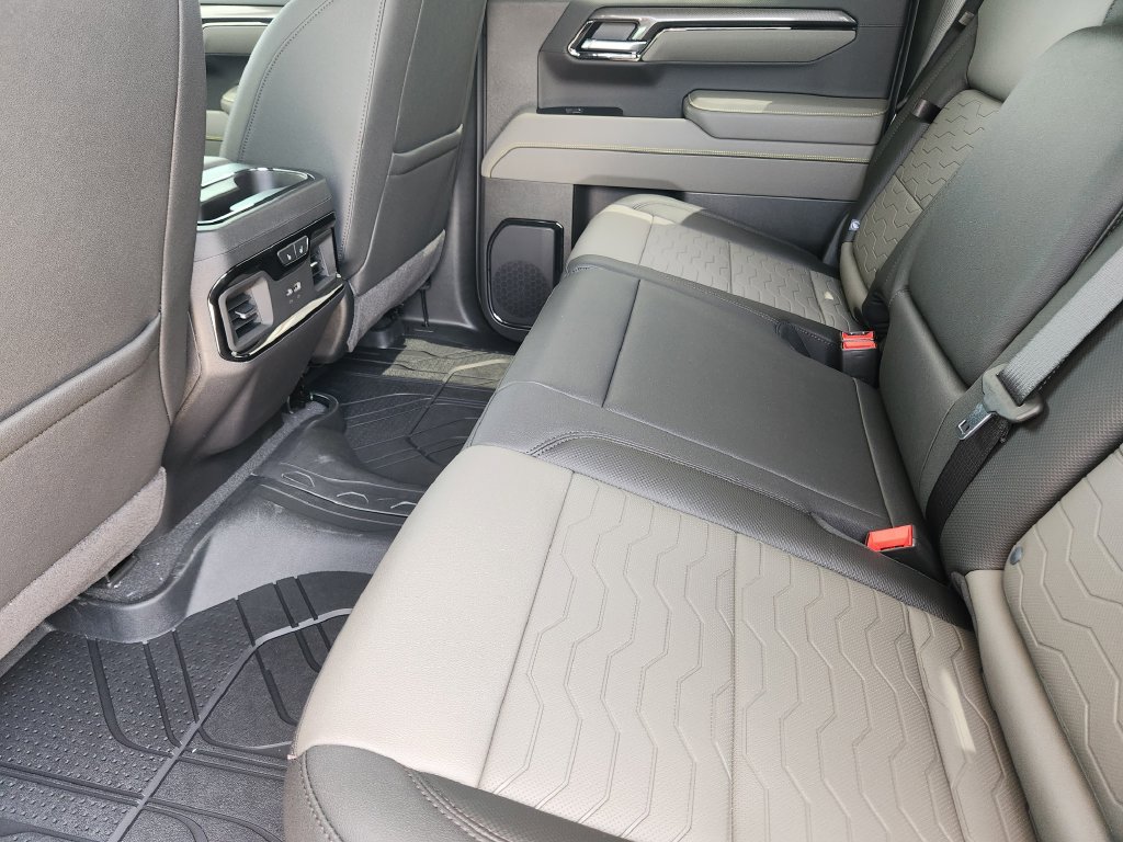 New 2026 Chevrolet Silverado 1500 ZR2 w/ Dark Appearance Package AWD/4WD image 19
