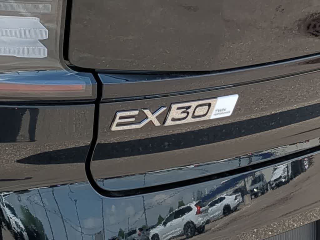 New 2026 Volvo EX30 Ultra w/ Protection Package AWD/4WD image 12