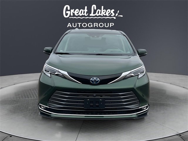 Used 2021 Toyota Sienna Platinum image 8
