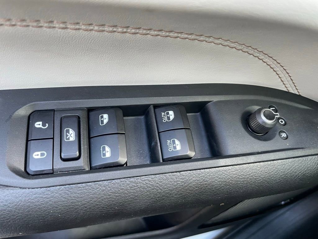 Certified 2025 Jeep Compass Limited AWD/4WD image 27