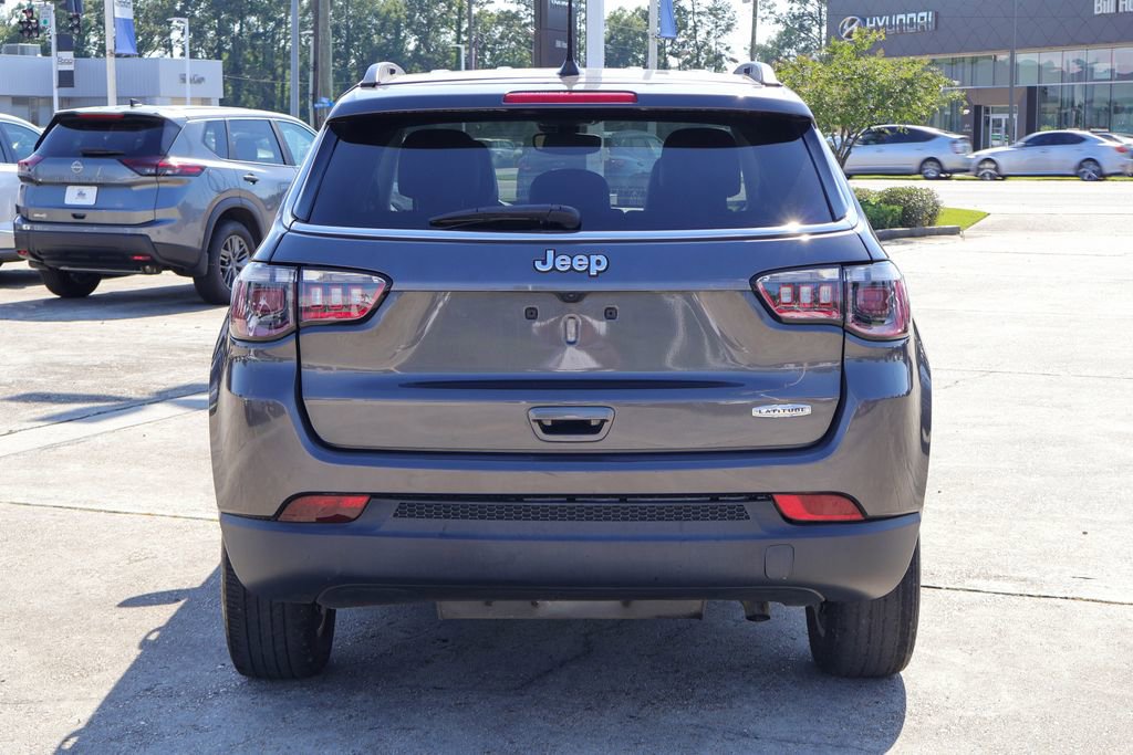 Used 2022 Jeep Compass Latitude FWD image 23