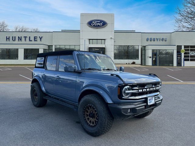 Used 2023 Ford Bronco Outer Banks image 4