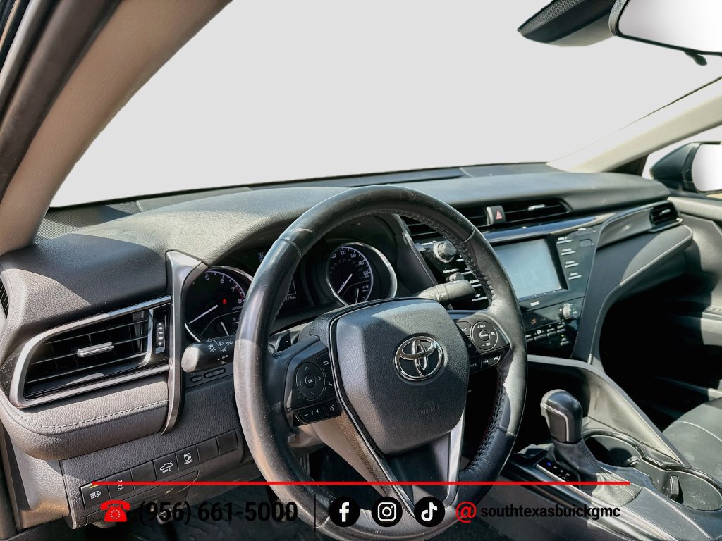 Used 2020 Toyota Camry SE FWD image 12