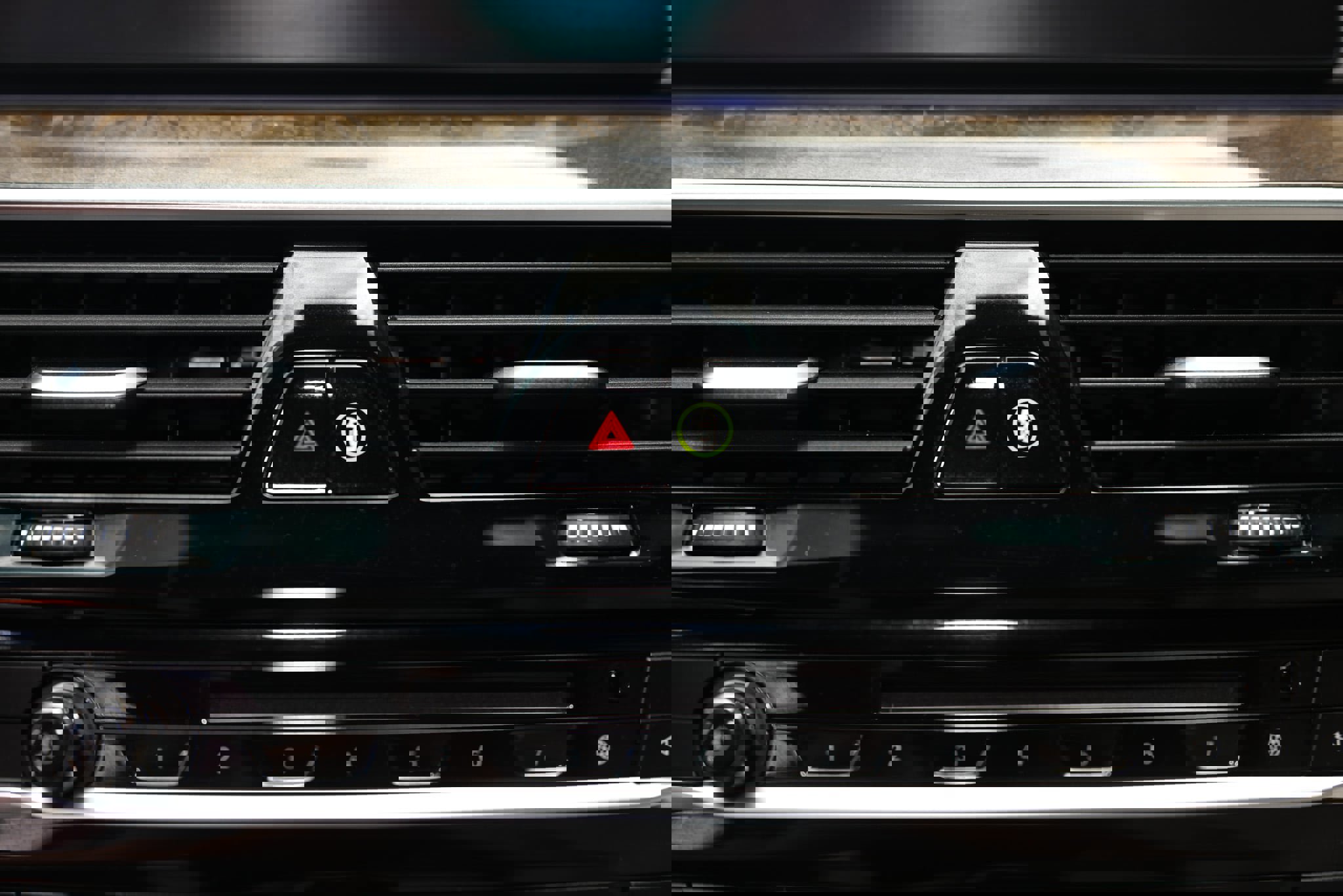 Used 2018 BMW M550i xDrive image 45