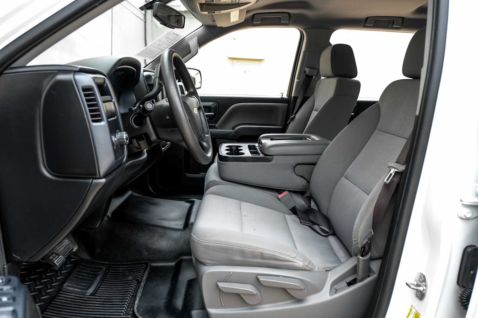 Used 2017 Chevrolet Silverado 1500 LS w/ LS Convenience Package RWD image 4