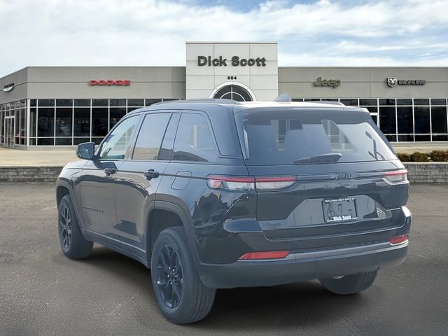 New 2026 Jeep Grand Cherokee Laredo image 3