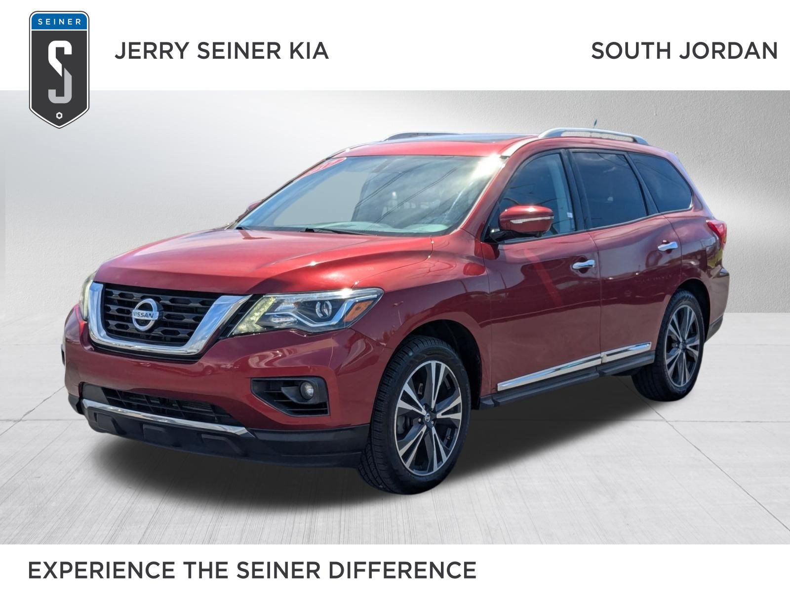 Used 2017 Nissan Pathfinder Platinum w/ Family Entertainment Package AWD/4WD image 1