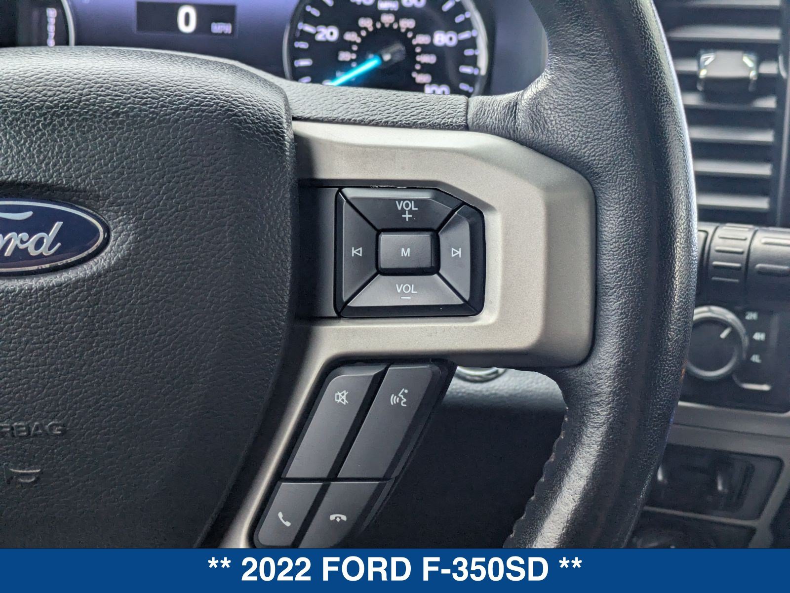 Used 2022 Ford F350 Lariat w/ Lariat Ultimate Package AWD/4WD image 27