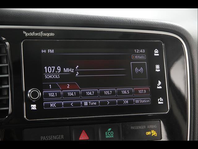 Used 2017 Mitsubishi Outlander GT AWD/4WD image 11