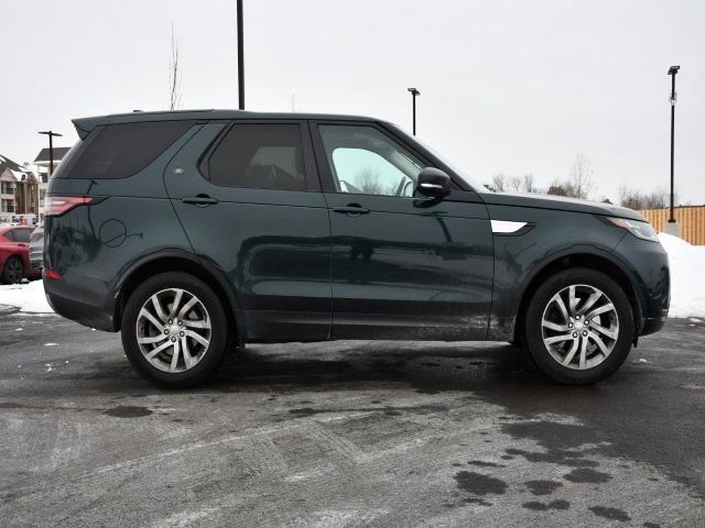 Used 2017 Land Rover Discovery HSE image 8