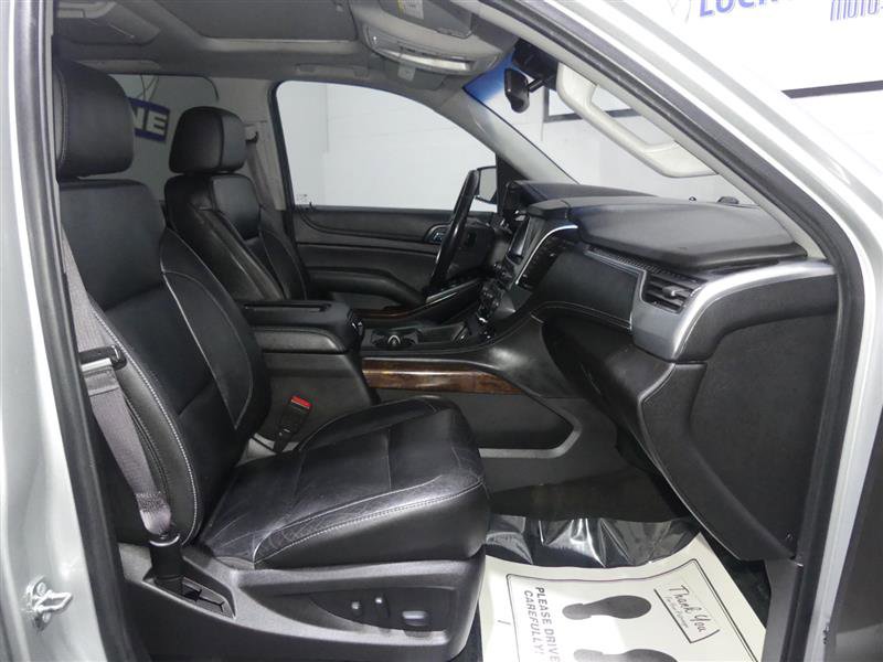Used 2017 Chevrolet Suburban LT image 21