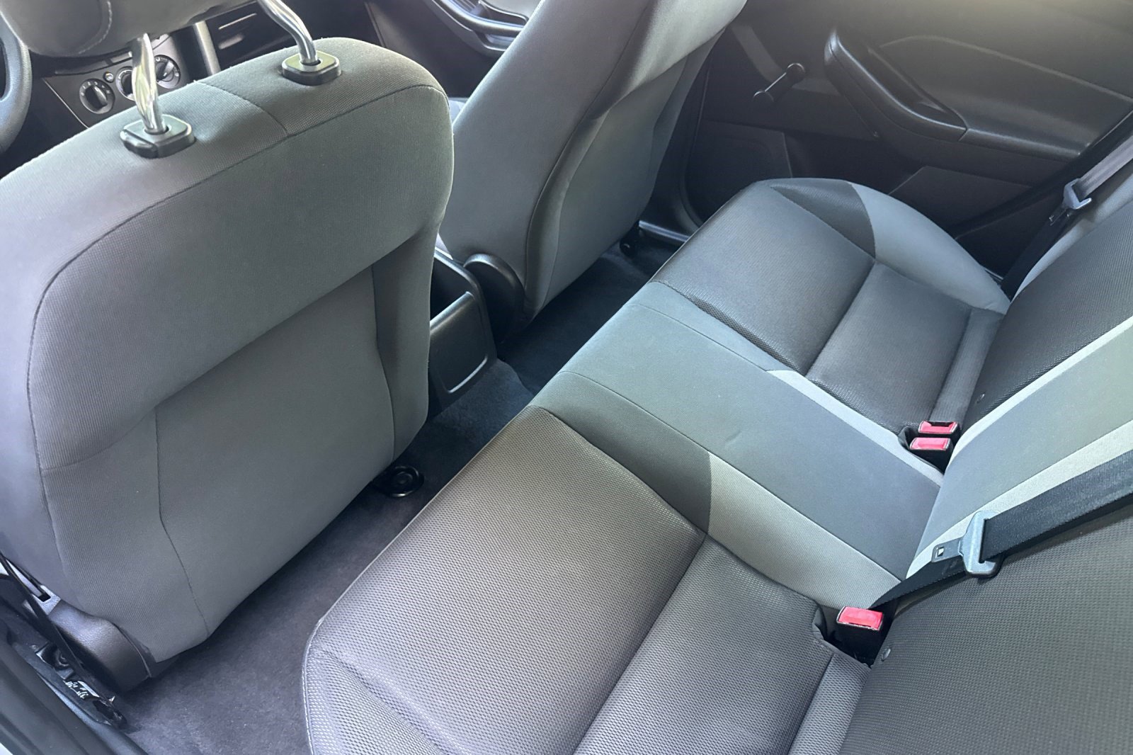 Used 2012 Ford Focus S FWD image 24