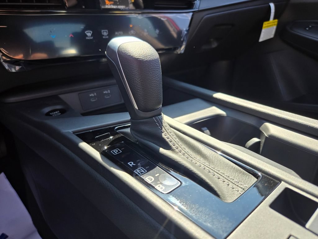 New 2027 Nissan Sentra SV w/ Floor Mat Package FWD image 9