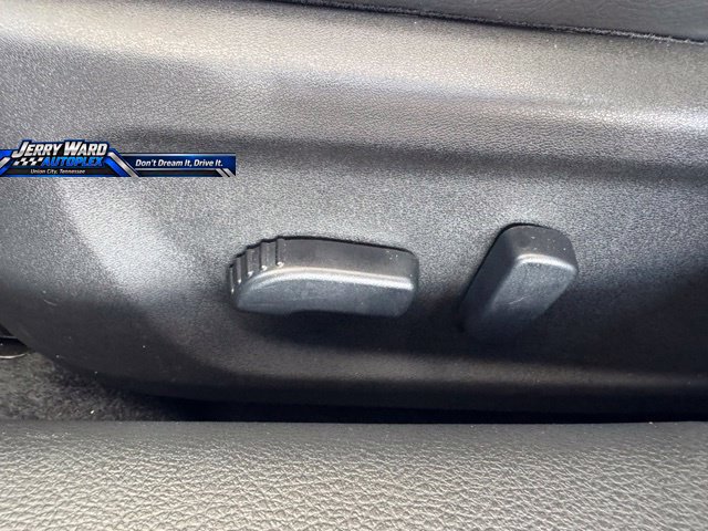 Used 2025 Nissan Altima 2.5 SR AWD/4WD image 19
