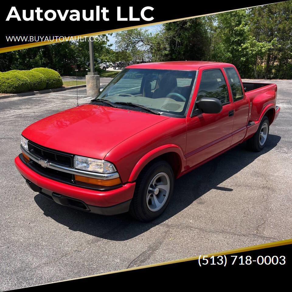 Used 1999 Chevrolet S10 Pickup LS RWD image 1