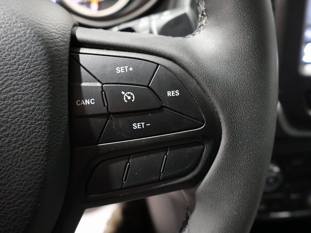 Used 2022 Jeep Cherokee Trailhawk w/ Comfort/Convenience Group image 36