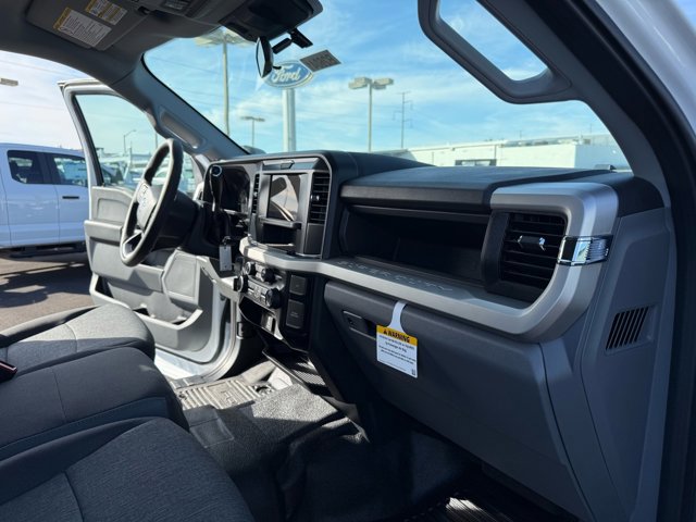 New 2026 Ford F550 4x4 Crew Cab image 14