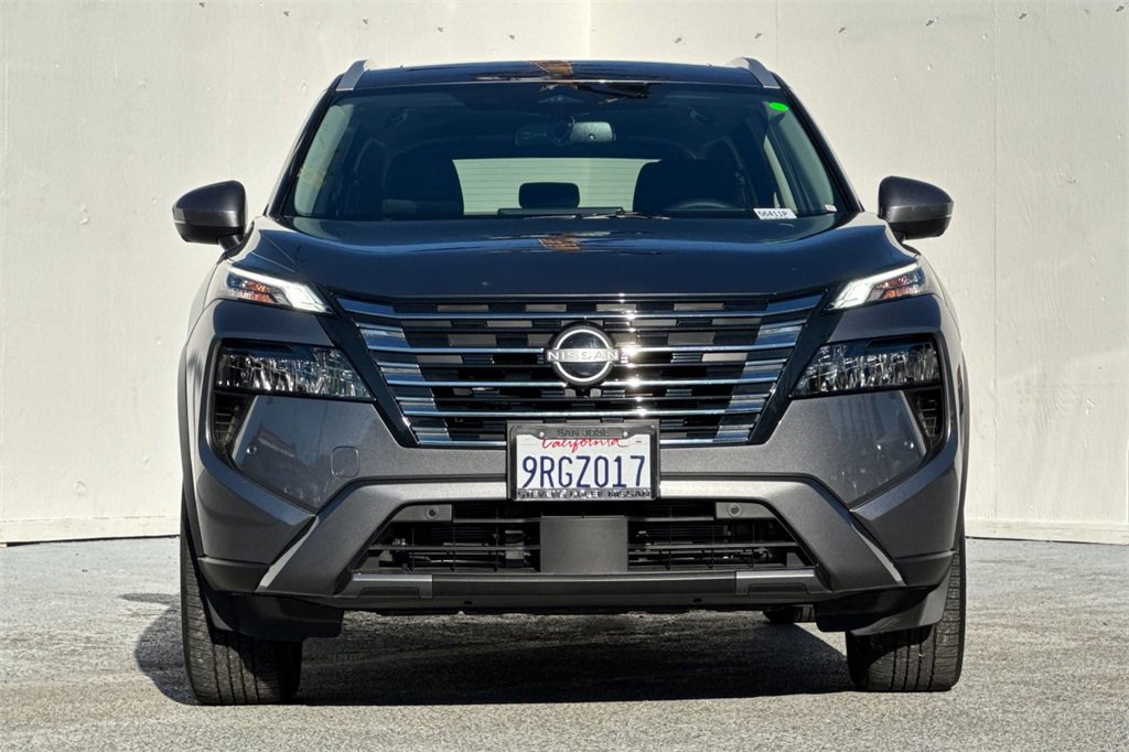 Certified 2025 Nissan Rogue SL w/ SL Premium Package image 9