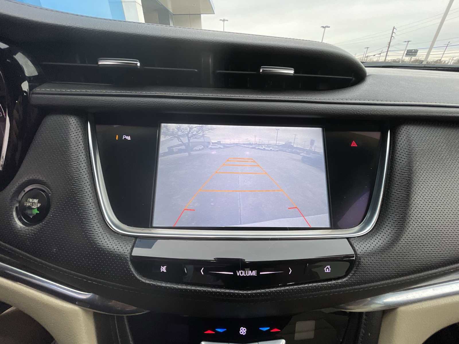 Certified 2017 Cadillac XT5 FWD image 14