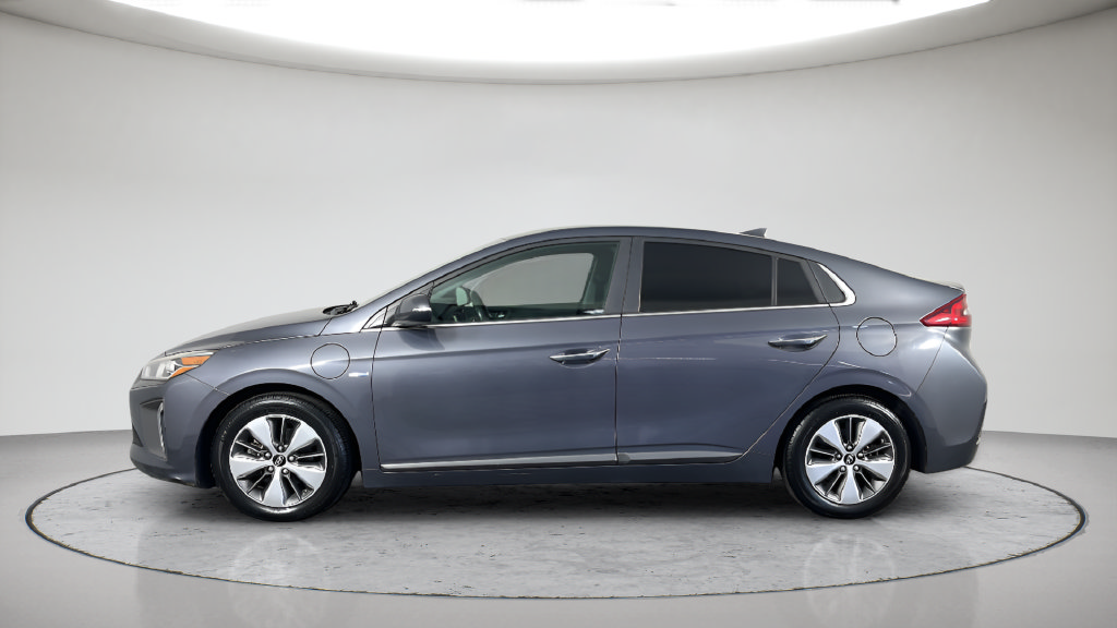 Used 2018 Hyundai Ioniq Limited FWD image 12