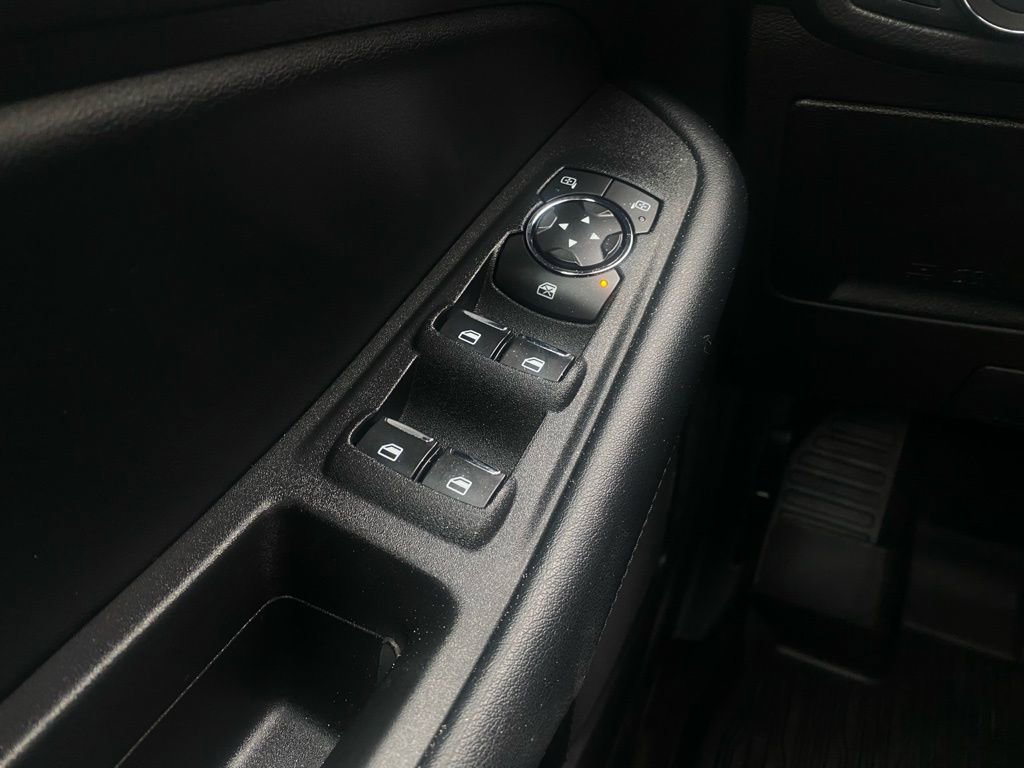 Used 2021 Ford Edge SE w/ Cargo Accessory Package image 12