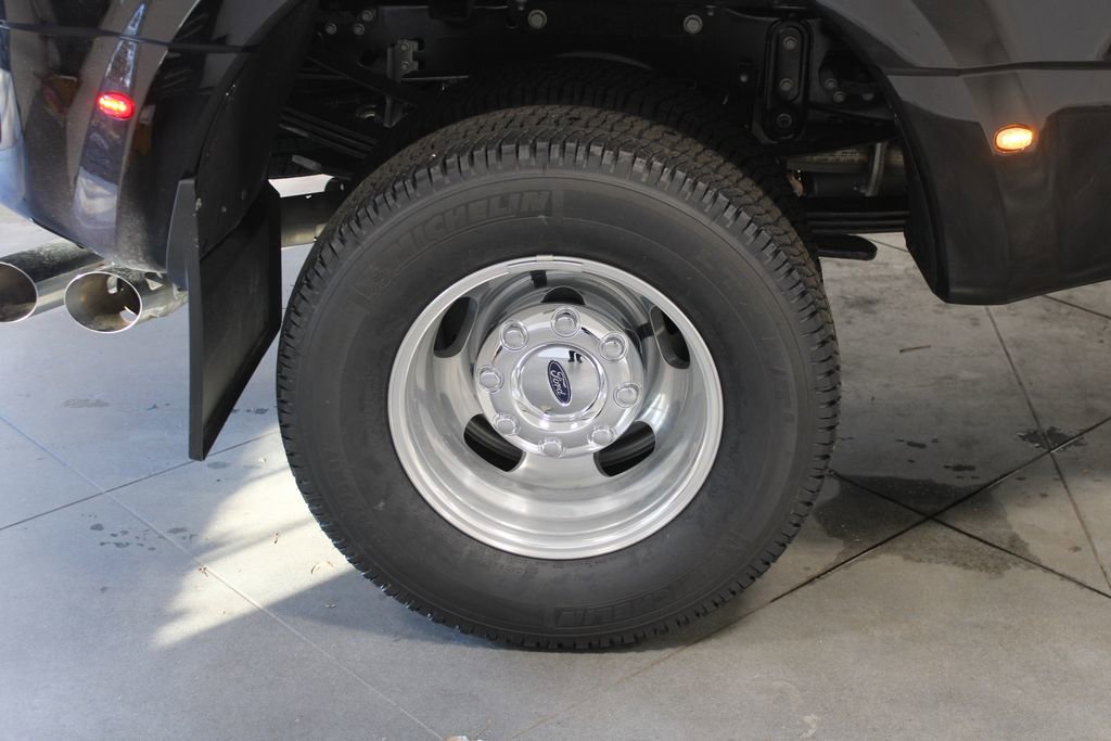 New 2026 Ford F350 Platinum image 16