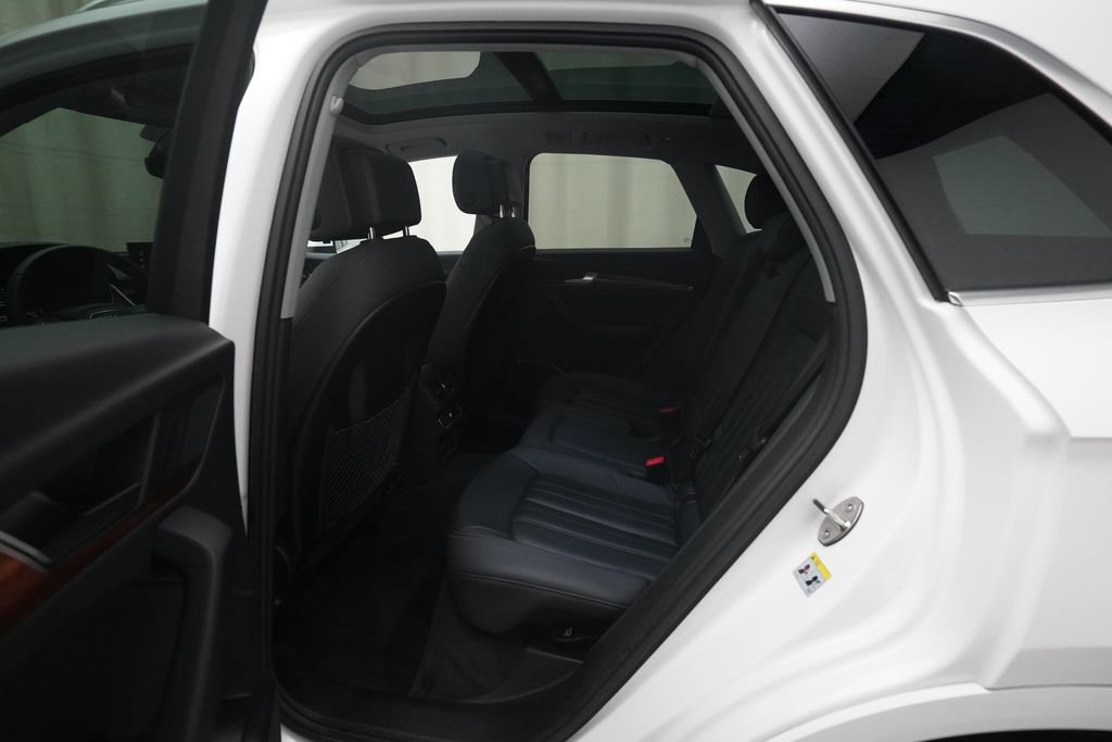 Certified 2023 Audi Q5 Premium w/ Convenience Package AWD/4WD image 16