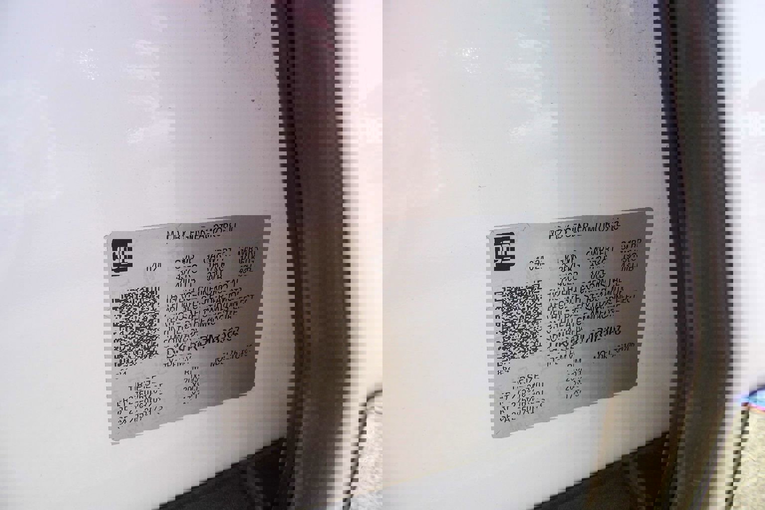 Used 2021 GMC Yukon SLT w/ SLT Premium Package image 25