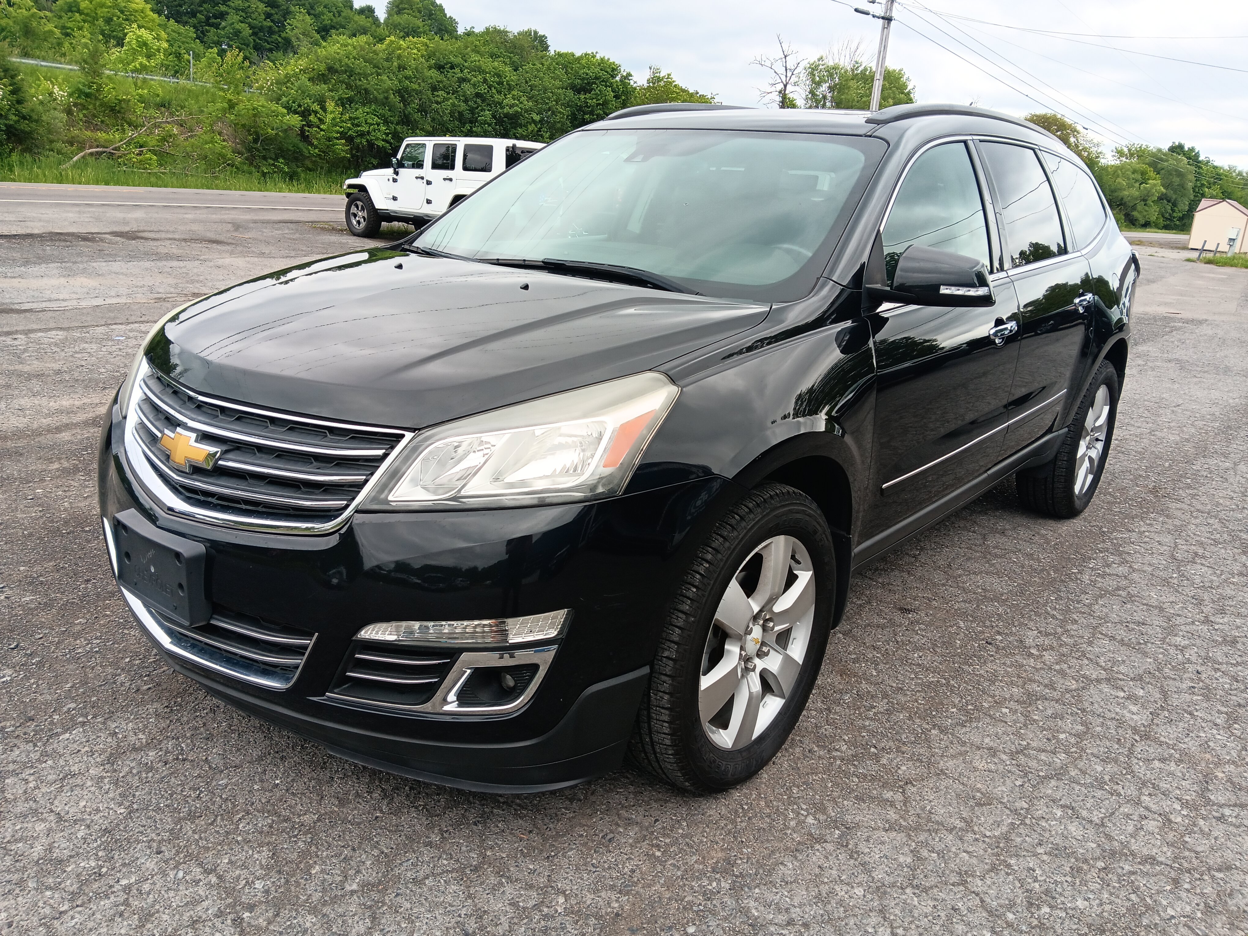 Used 2015 Chevrolet Traverse LTZ AWD/4WD image 1