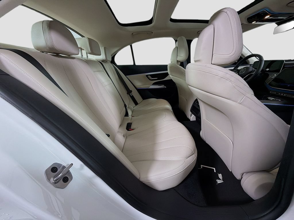 New 2026 Mercedes-Benz E 350 4MATIC Sedan image 29