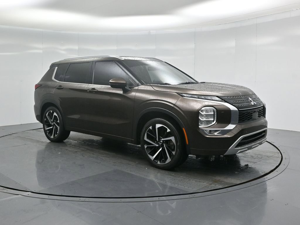 Used 2022 Mitsubishi Outlander SEL image 24