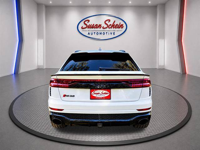 Used 2023 Audi RS Q8 AWD/4WD image 5