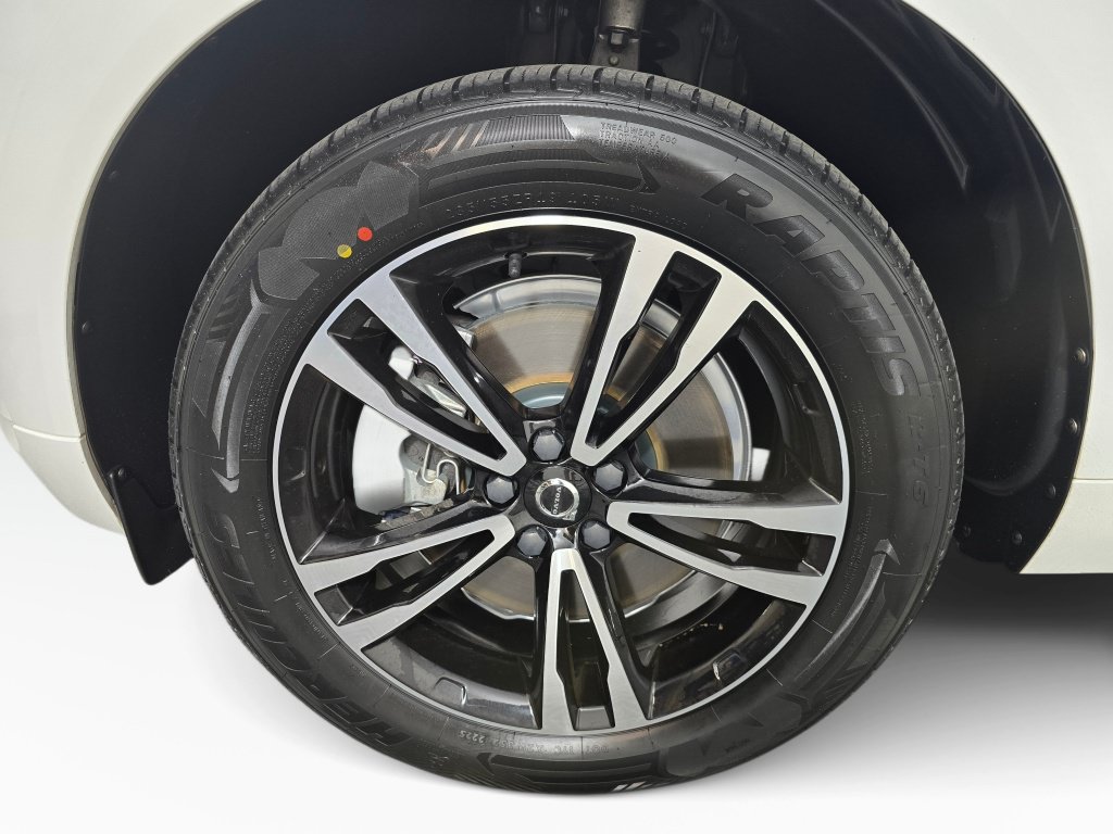 Used 2020 Volvo XC60 T6 Momentum AWD/4WD image 10
