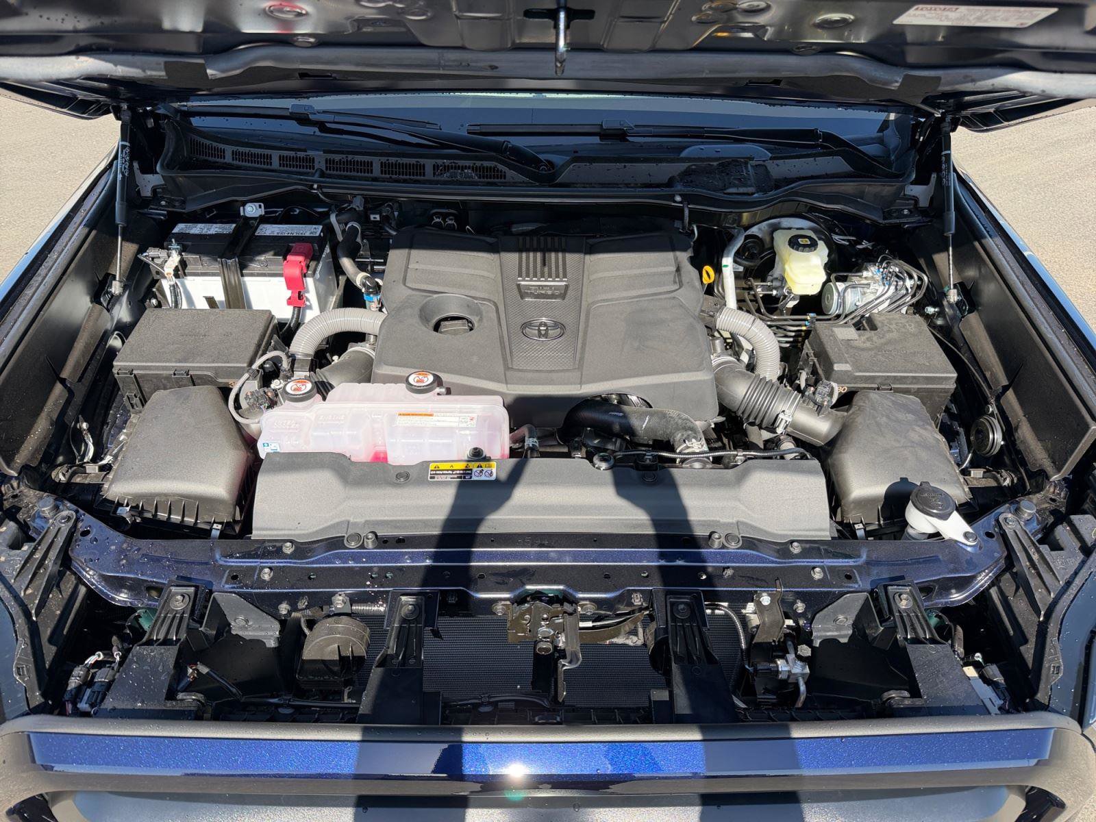 New 2026 Toyota Tundra Limited AWD/4WD image 25