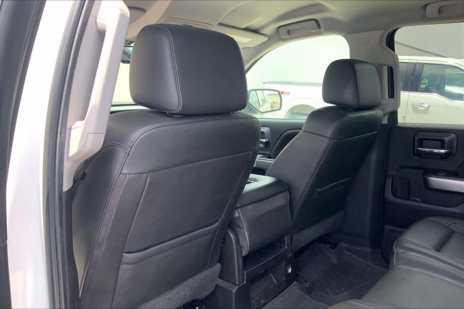 Used 2018 Chevrolet Silverado 1500 LT w/ All Star Edition RWD image 12