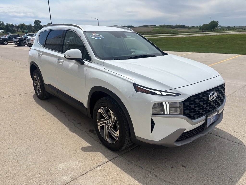 Used 2023 Hyundai Santa Fe SEL image 3