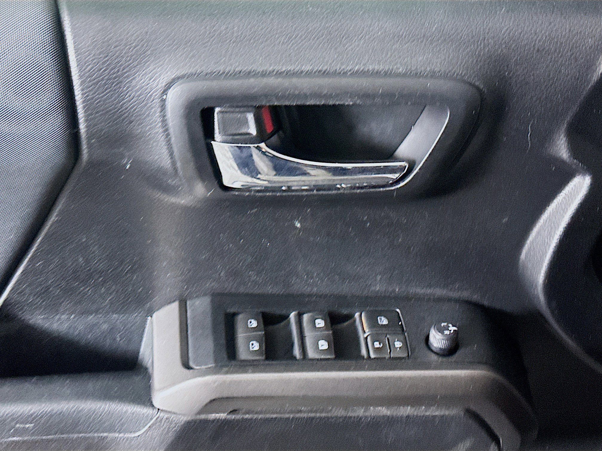 Used 2022 Toyota Tacoma TRD Off-Road image 15