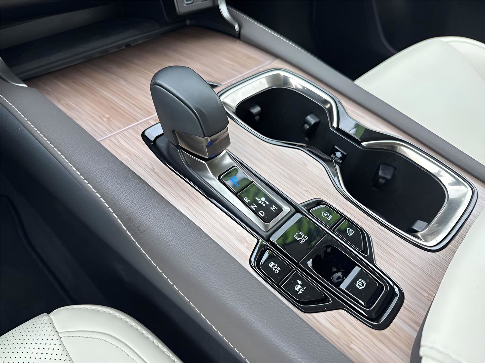 Used 2024 Lexus RX 350 Premium w/ Accessory Package (K3) image 20