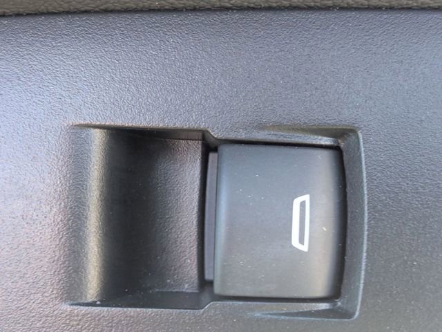 Used 2025 Buick Encore GX Preferred image 32