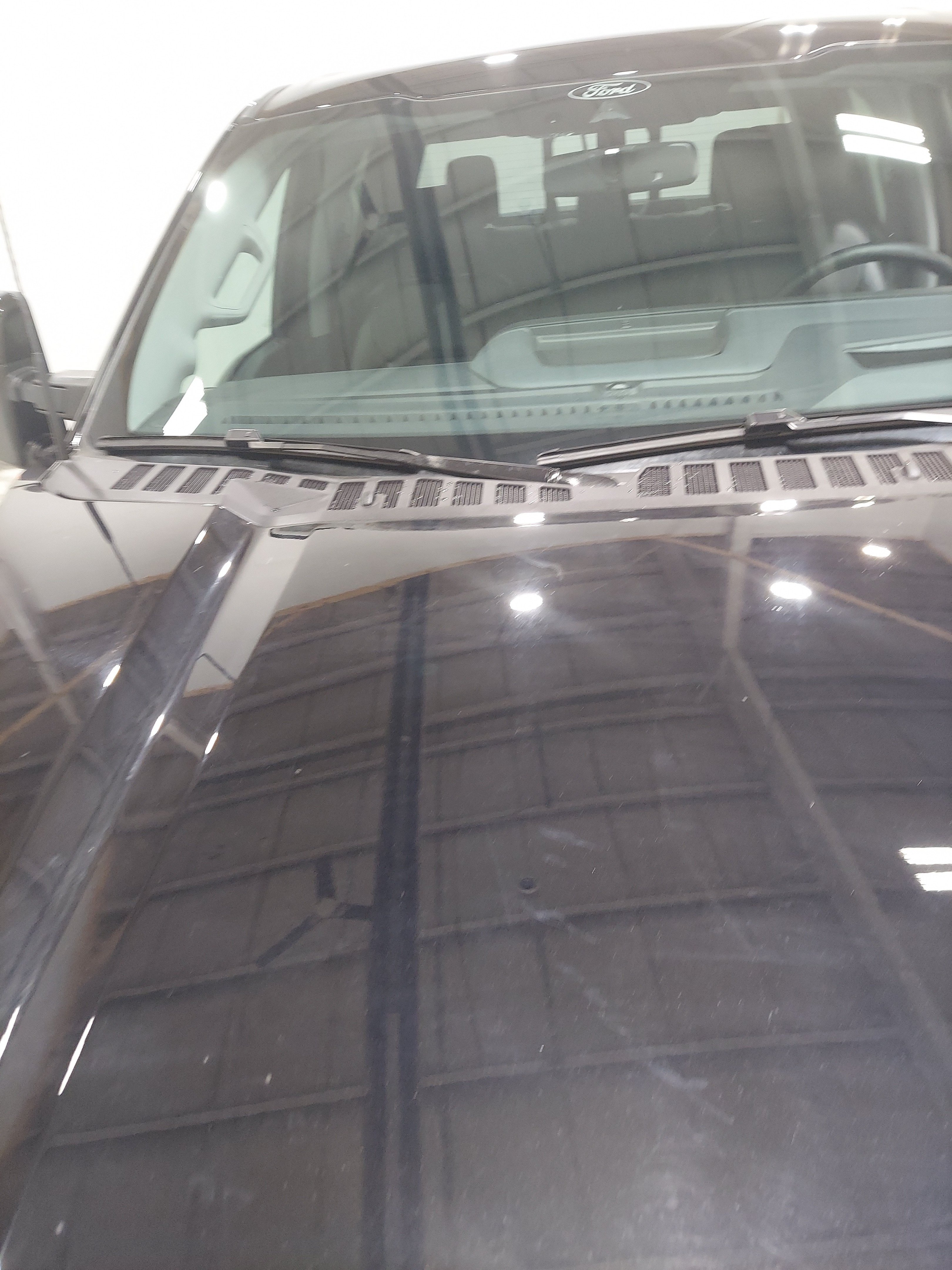 Used 2026 Ford F350 Lariat w/ Black Appearance Package AWD/4WD image 5