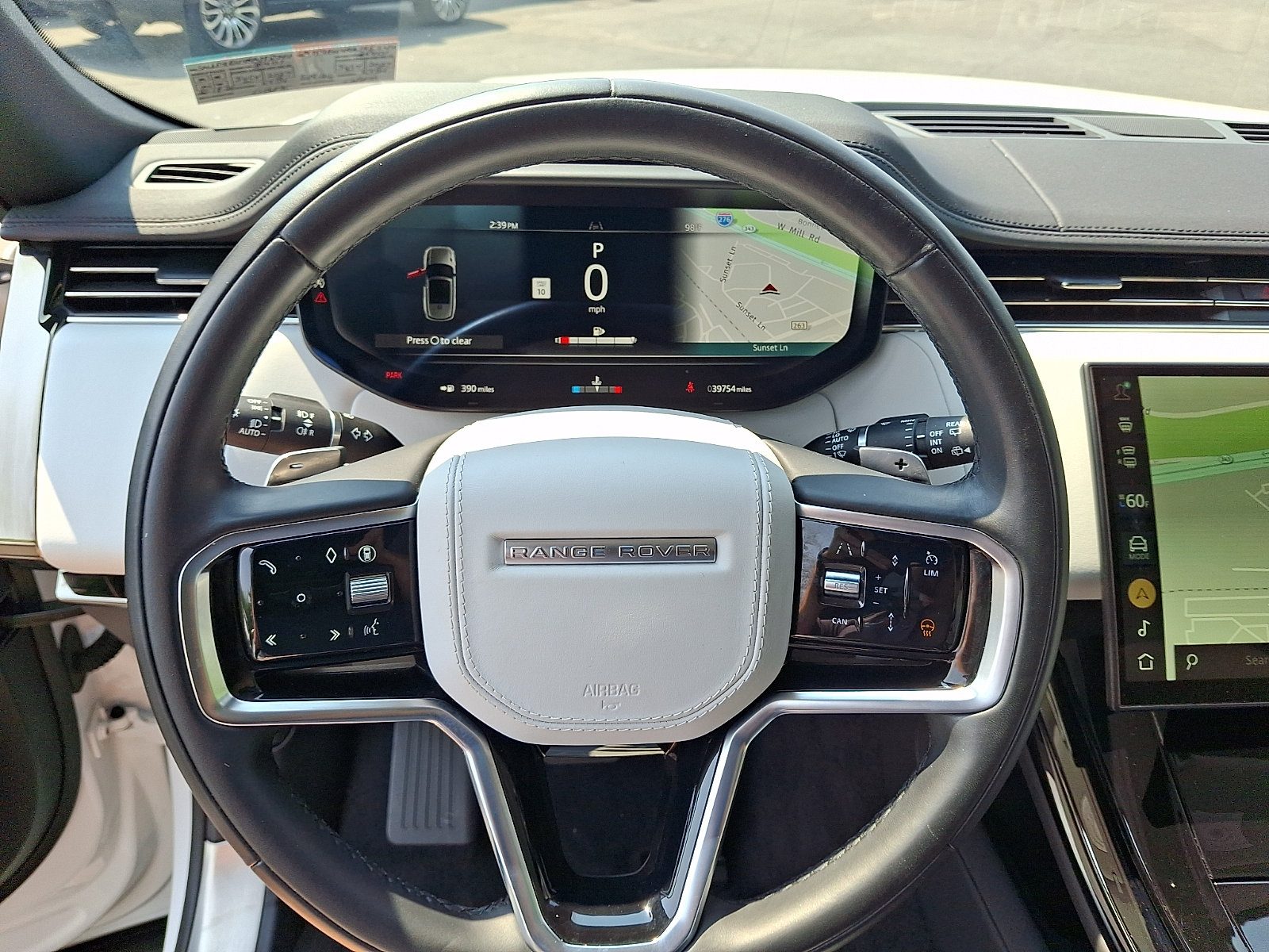 Used 2024 Land Rover Range Rover Sport SE AWD/4WD image 19
