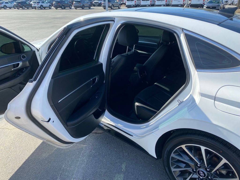 Used 2023 Hyundai Sonata Limited image 26