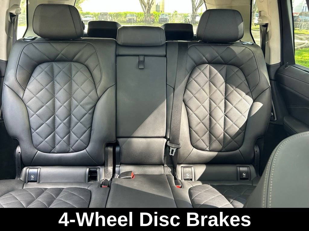 Used 2024 BMW X7 xDrive40i image 15