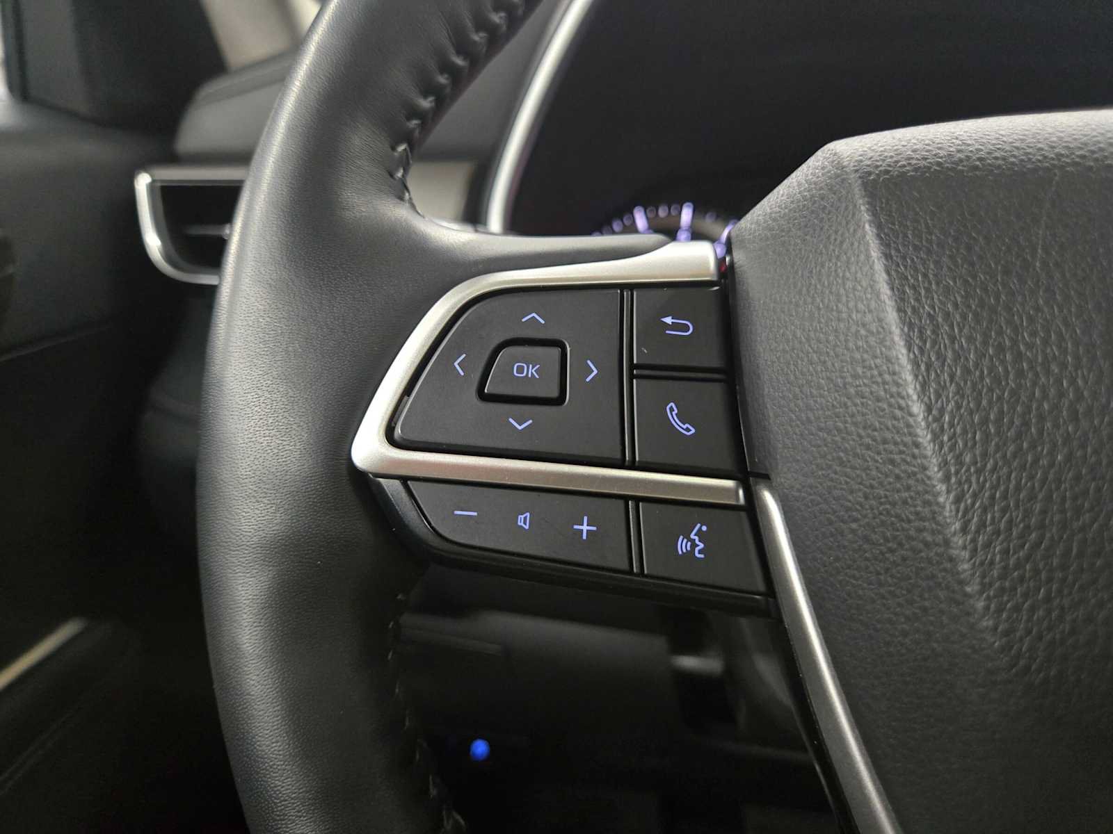 Used 2022 Toyota Highlander Limited AWD/4WD image 36