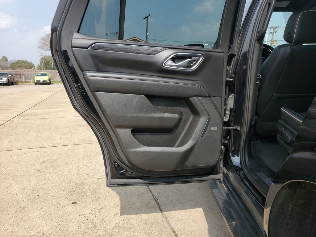 Used 2022 GMC Yukon SLT image 8